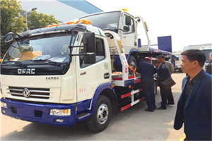 全椒汽车道路救援拖车价格